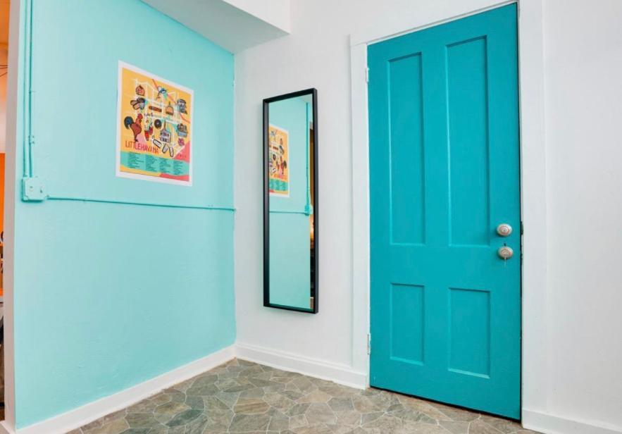 Women Only Rooms - Men Only Rooms - Free Wifi - Coffee Parking - Lockers Miami Exteriér fotografie